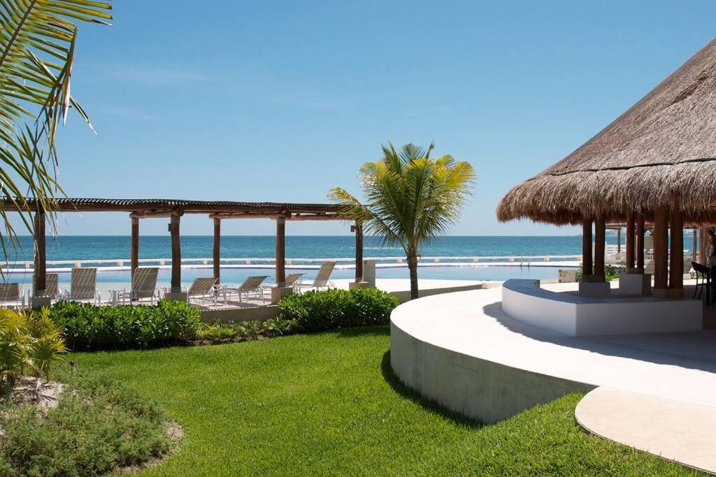 Reef Beachfront 3Bdr Apartment By Casa Paraiso カンクン エクステリア 写真