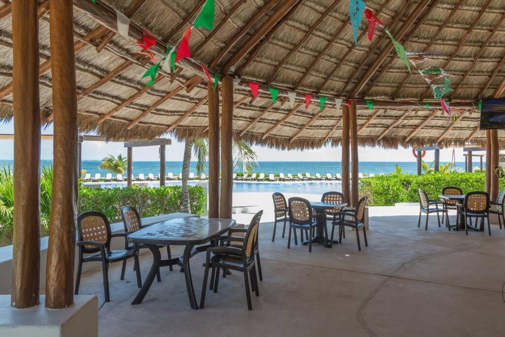 Reef Beachfront 3Bdr Apartment By Casa Paraiso カンクン エクステリア 写真